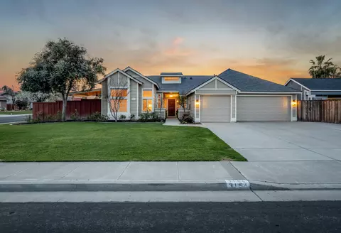 3154 Juniper Ct, Hanford, CA 93230