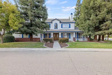 5522 W Perez Ave, Visalia, CA 93291