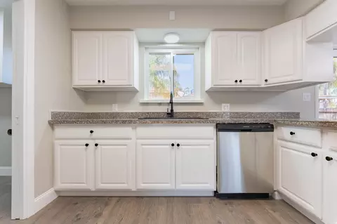 1922 E Ash Ave, Tulare, CA 93274 photo 24