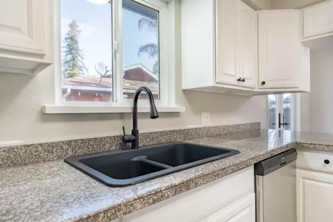 1922 E Ash Ave, Tulare, CA 93274 photo 27