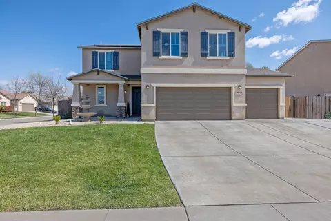 3638 N Zachary St, Visalia, CA 93291