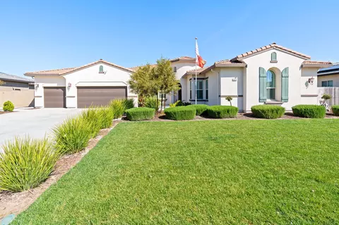 3024 Seaside Ave, Tulare, CA 93274