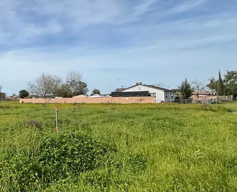 Patterson Avenue, Corcoran, CA 93212 photo 3