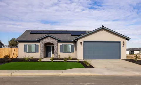 7300 Woodbine Ave, Visalia, CA 93291