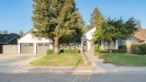 1806 S Teddy St, Visalia, CA 93277