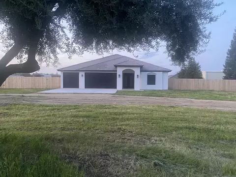 1394 Linda Vista Ave, Porterville, CA 93257