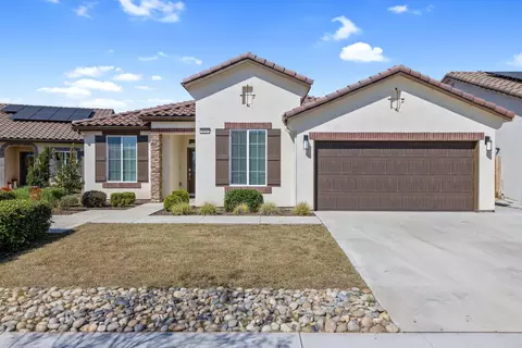 3610 E College Ct, Visalia, CA 93292