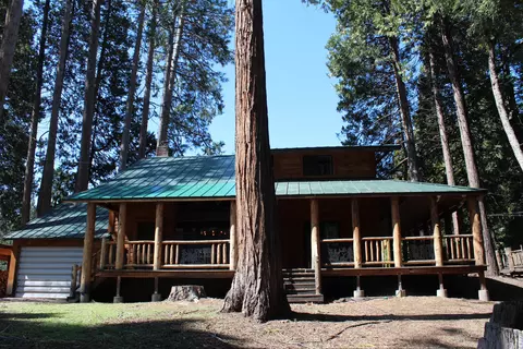 1802 James Dr, Springville, CA 93265 photo 2