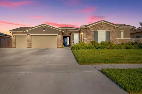 652 Nelson St, Tulare, CA 93274