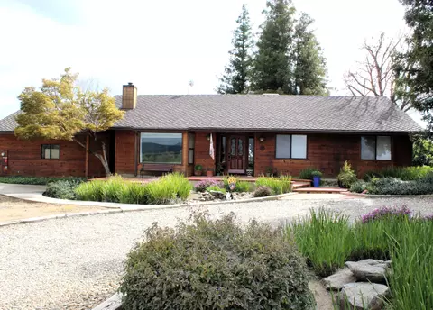 10800 Road 256, Terra Bella, CA 93270