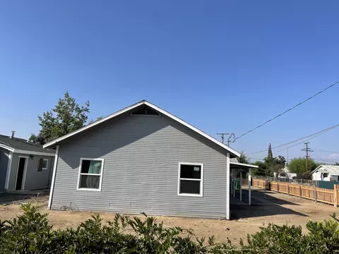 15692 Avenue 328, Ivanhoe, CA 93235 photo 3
