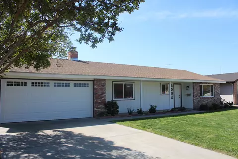 3005 W Mary Ave, Visalia, CA 93277