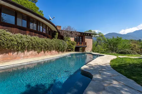 Exterior - 43452 Kaweah River Dr, Three Rivers, CA 93271 photo 6 of 9