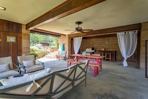 Exterior - 43452 Kaweah River Dr, Three Rivers, CA 93271 photo 3 of 9