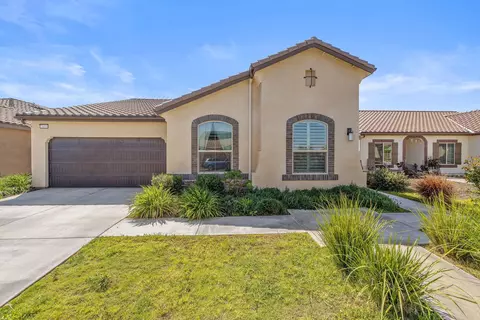 3415 E Laurel Ave, Visalia, CA 93292
