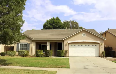 714 W Loyola Ave, Visalia, CA 93277