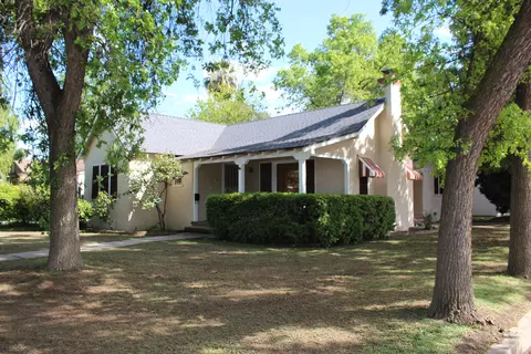 535 W Myrtle Ave, Visalia, CA 93277