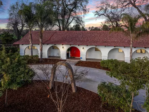 15046 Avenue 224, Tulare, CA 93274
