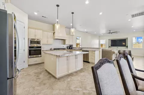 3114 E Beech Ct, Visalia, CA 93292 photo 12