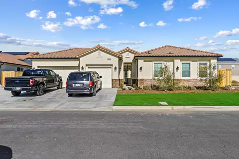 3114 E Beech Ct, Visalia, CA 93292