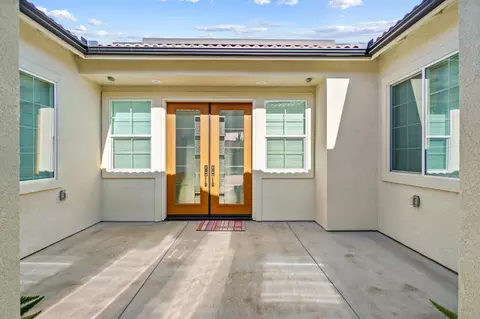 3114 E Beech Ct, Visalia, CA 93292 photo 4