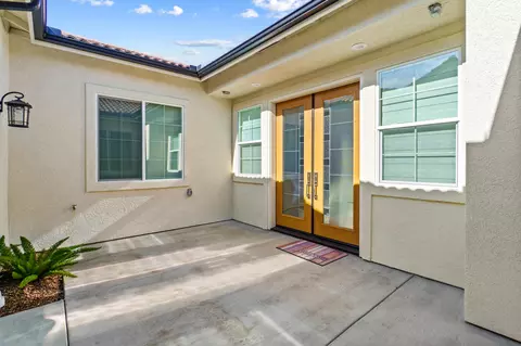 3114 E Beech Ct, Visalia, CA 93292 photo 5
