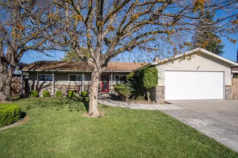 264 Chestnut St, Porterville, CA 93257
