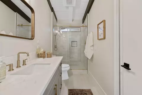 Bath - 1340 14th St, Los Osos, CA 93402 photo 4 of 6