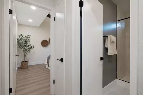 Bath - 1340 14th St, Los Osos, CA 93402 photo 1 of 6