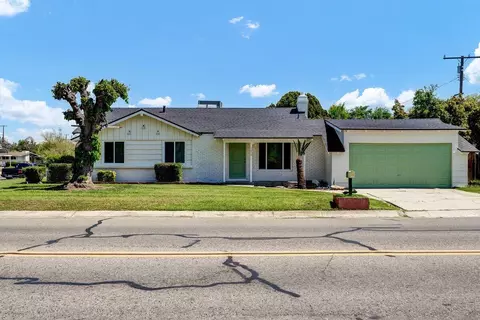 1414 S Conyer St, Visalia, CA 93277