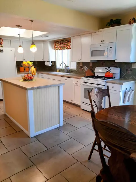 1926 E Harold Ave, Visalia, CA 93292 photo 11