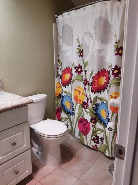 1926 E Harold Ave, Visalia, CA 93292 photo 18