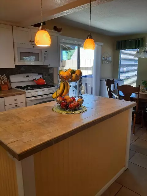 1926 E Harold Ave, Visalia, CA 93292 photo 15