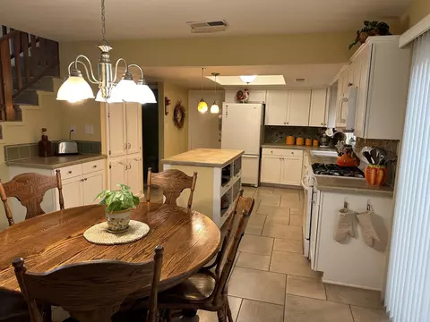 1926 E Harold Ave, Visalia, CA 93292 photo 14
