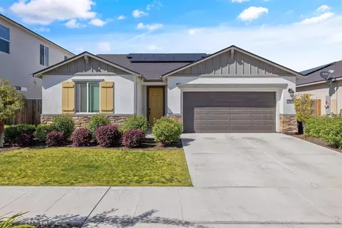3224 E Laura Ave, Visalia, CA 93292