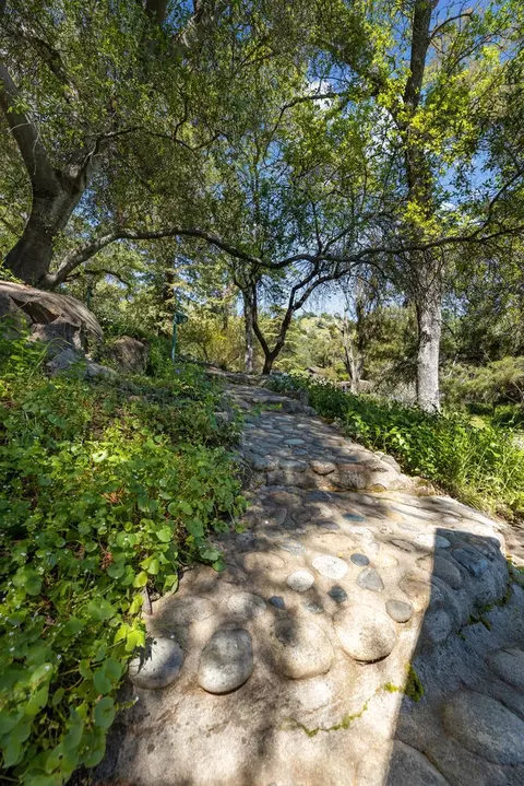Exterior - 43840 Dinely Dr, Three Rivers, CA 93271 photo 8 of 16