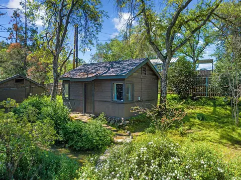 Exterior - 43840 Dinely Dr, Three Rivers, CA 93271 photo 13 of 16