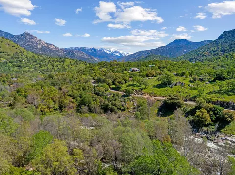 View/Area - 43840 Dinely Dr, Three Rivers, CA 93271 photo 16 of 20