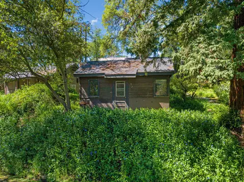Exterior - 43840 Dinely Dr, Three Rivers, CA 93271 photo 4 of 16