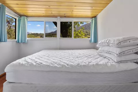 Bedroom - 43840 Dinely Dr, Three Rivers, CA 93271 photo 4 of 6