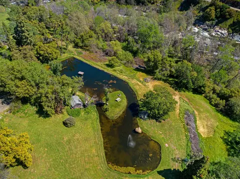 View/Area - 43840 Dinely Dr, Three Rivers, CA 93271 photo 14 of 20
