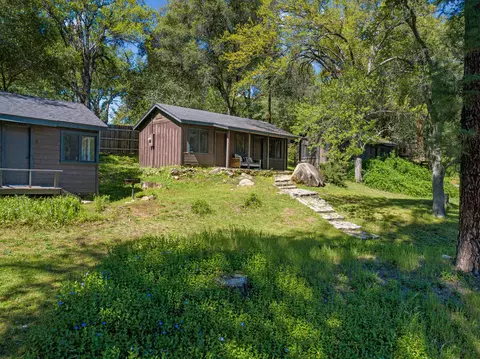 Exterior - 43840 Dinely Dr, Three Rivers, CA 93271 photo 16 of 16