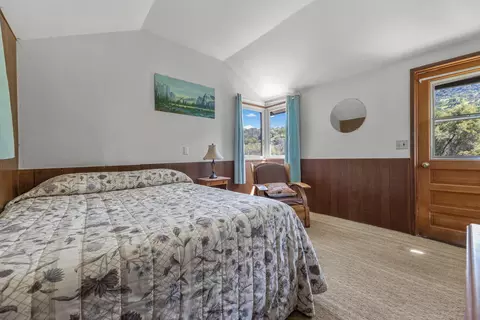 Bedroom - 43840 Dinely Dr, Three Rivers, CA 93271 photo 1 of 6