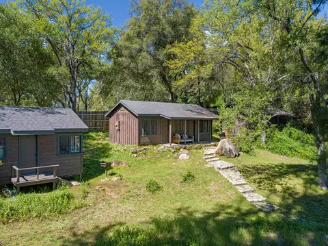 Exterior - 43840 Dinely Dr, Three Rivers, CA 93271 photo 15 of 16