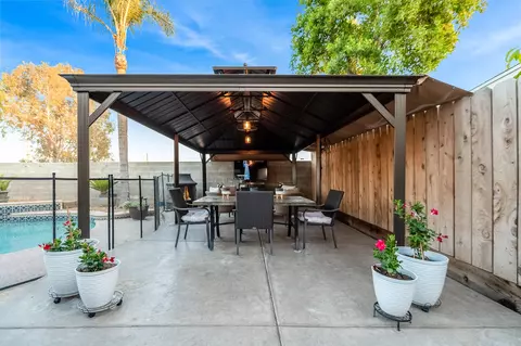 Exterior - 1543 E Beech Dr, Visalia, CA 93292 photo 19 of 34