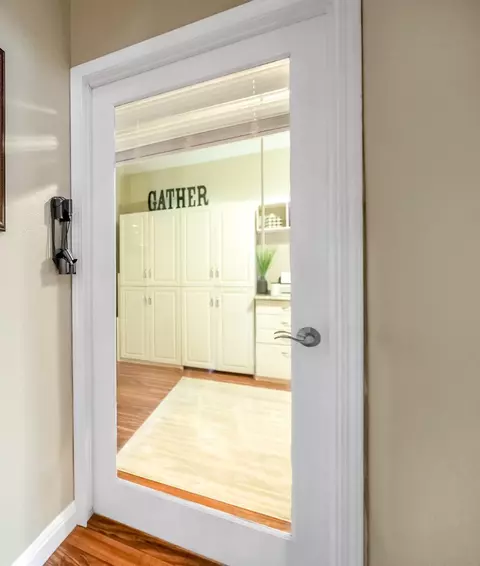 Entry Way - 1543 E Beech Dr, Visalia, CA 93292 photo 10 of 16