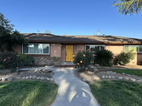 71 S Waukesha St, Porterville, CA 93257