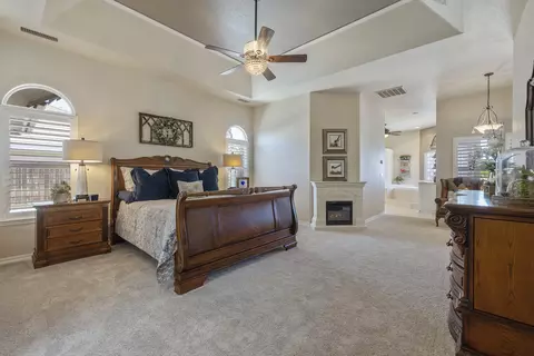 Bedroom - 2728 E Harter Ct, Visalia, CA 93292 photo 3 of 5