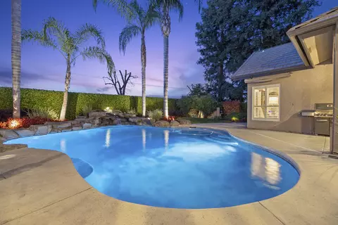 Exterior - 2728 E Harter Ct, Visalia, CA 93292 photo 23 of 27