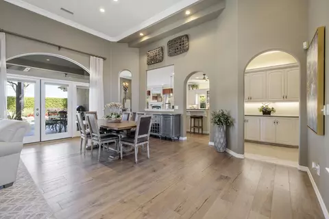 Dining - 2728 E Harter Ct, Visalia, CA 93292 photo 2 of 5